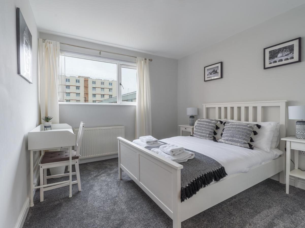 Дом отдыха Howick House - Large 3 Bedroom House, Gosforth Ньюкасл-апон-Тайн